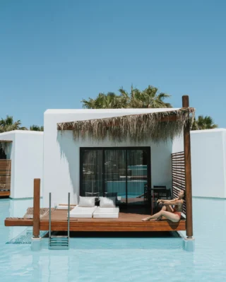 Have you ever stayed in an Overwater Bungalow? Now you can.Book now: link in bio#stellaisland #stellaislandcrete #floatinghotel #luxuryresort